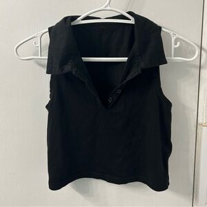 Cropped collared tank in excellent condition